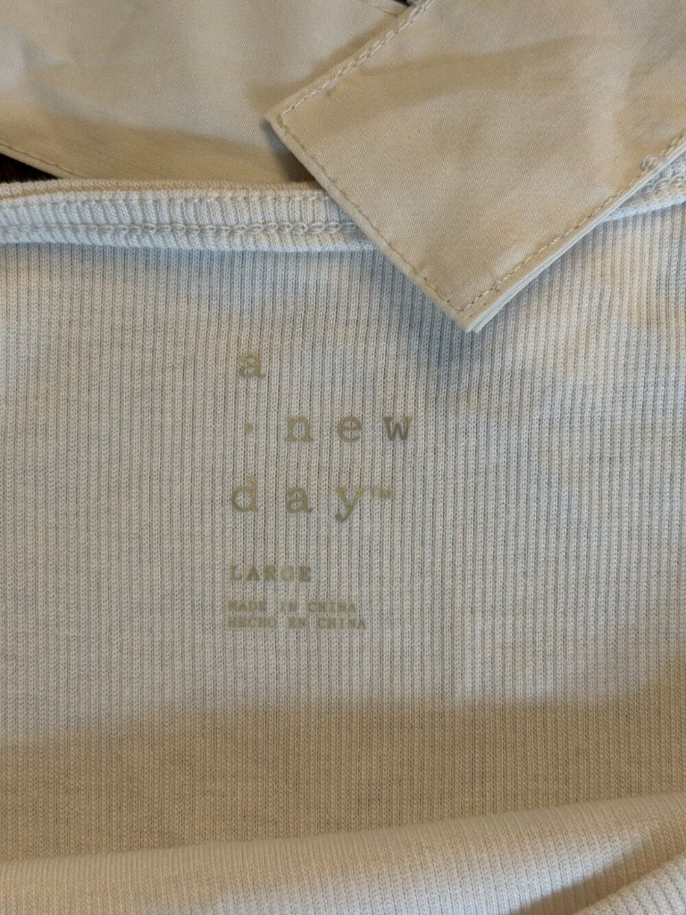 A New Day Cream Bow Shoulder Ribbed Tank Top Large Scoop Neck NWT - Picture 3 of 8